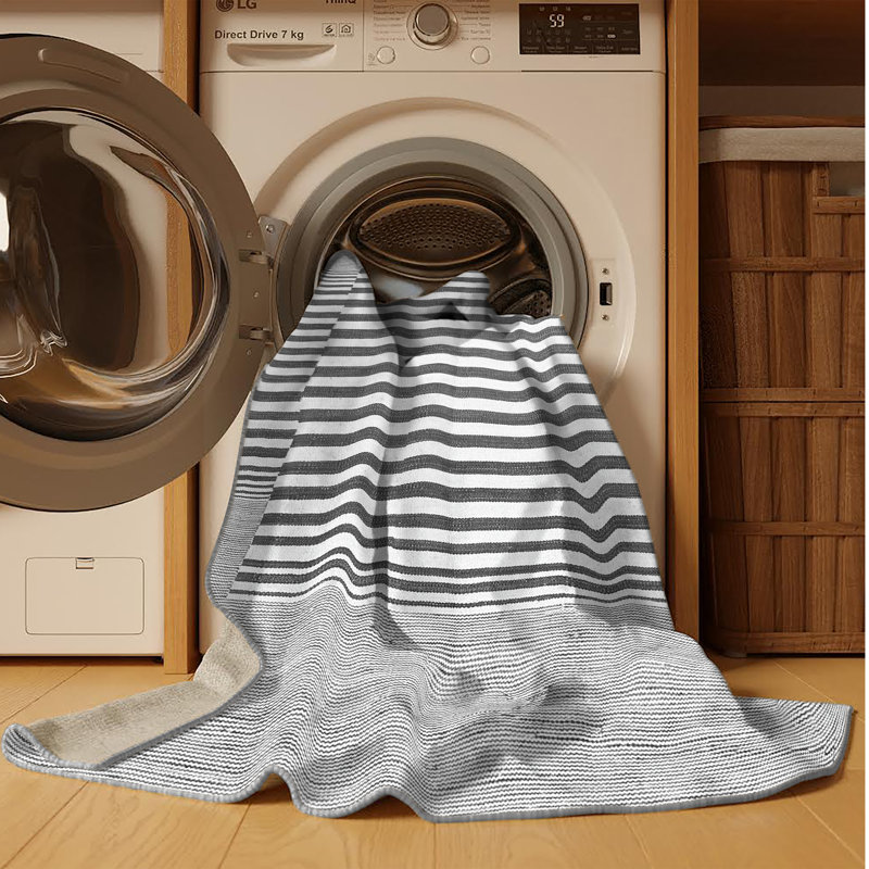 Tapis gris / noir en chenille tissé à la machine Alla, Rectangle 3 pi x 5 pi