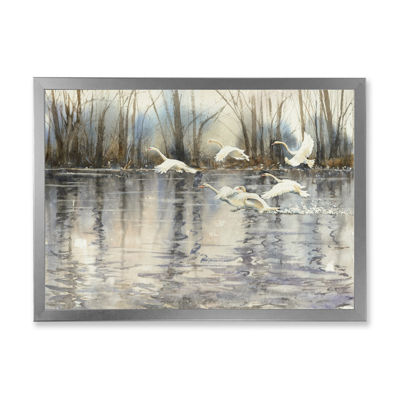 Cygnes blancs volant au-dessus d'un magnifique lac - reproduction d'art sur toile, Cadre argenté, H 24 po x l 36 po x P 1 po