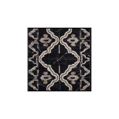 Tapis noir soyeux et moelleux