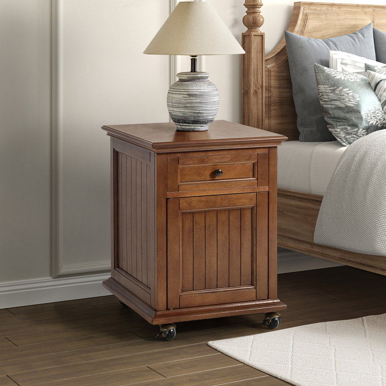 Boise Traditional Storage Lift Top End Table With Charging Station