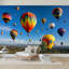 Murale auto-adhésive moderne pour la chambre à coucher avec imprimé ballon festif L 100 po x l 144 po Peel and Stick