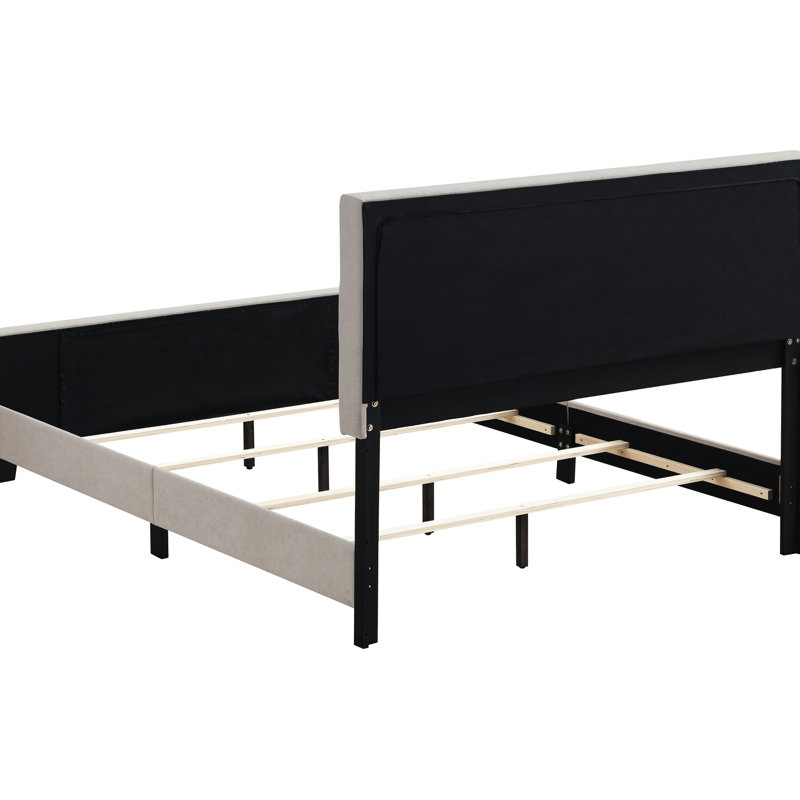 Très grand lit à panneau beige, revêtement en cuir doux, tête de lit, pièce de chambre à coucher, sommier tapissier pour la longévité, rembourrage confortable rembourré de style oriental, planches structurées, convient aux styles moderne et classique