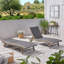 Chaise longue avec plateau coulissant