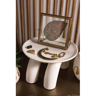 Zaden Footed Saucer
