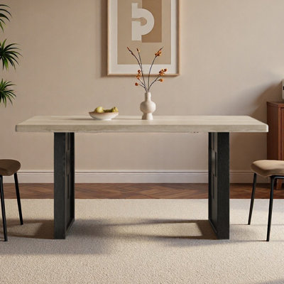 Table de salle à manger en granit
