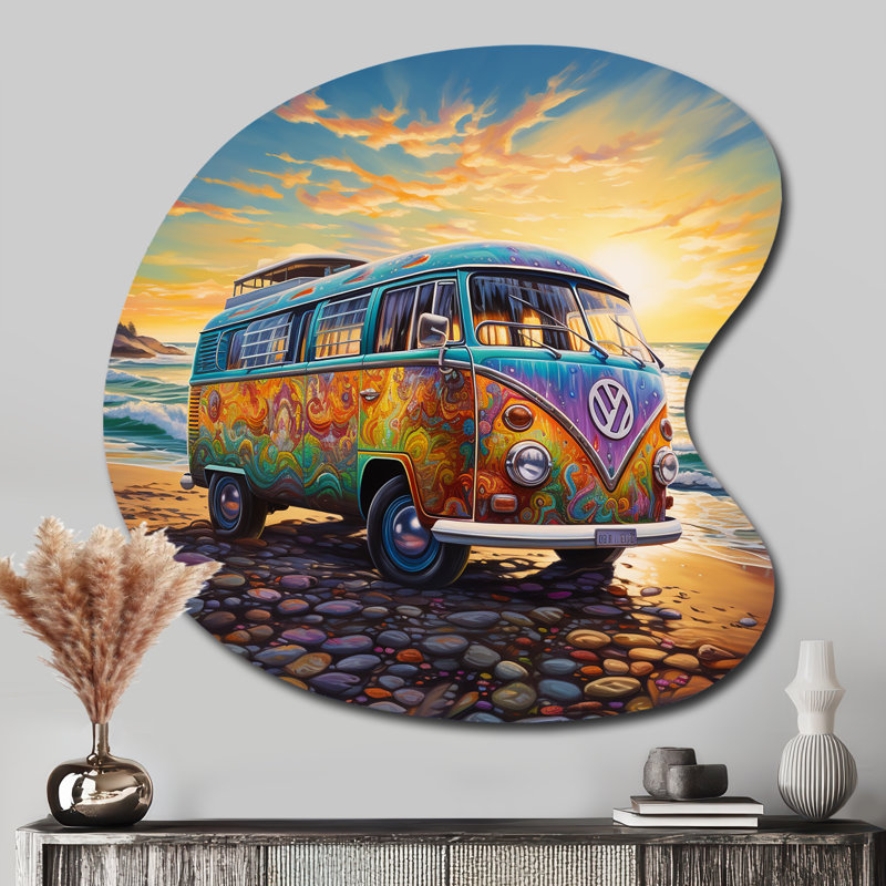 «Magic Hippie Bus On The Beach - Car Van Drop Shape», art mural en métal asymétrique, H 33 po x l 33 po