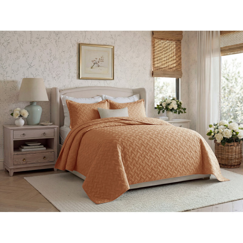 Best Seller Quilted Blanket - Textured Weave Pattern, Airy Lightweight Bed Covering,85gsm, Queen Quilt + 2 Standard Shams