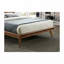 Lit plateforme avec cadre en bois-910668583