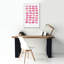 Toile épique Graffiti «Kiss Me Quick Pink» par Mercedes Lopez, 18 po x 26 po-109177182