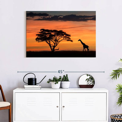 Alvord Masai Mara Giraffe au coucher du soleil