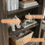 Bibliothèque à 5 niveaux avec tablettes réglables et porte de grange Chimira Farmhouse H 69,8 "x l 31,4"-316110856