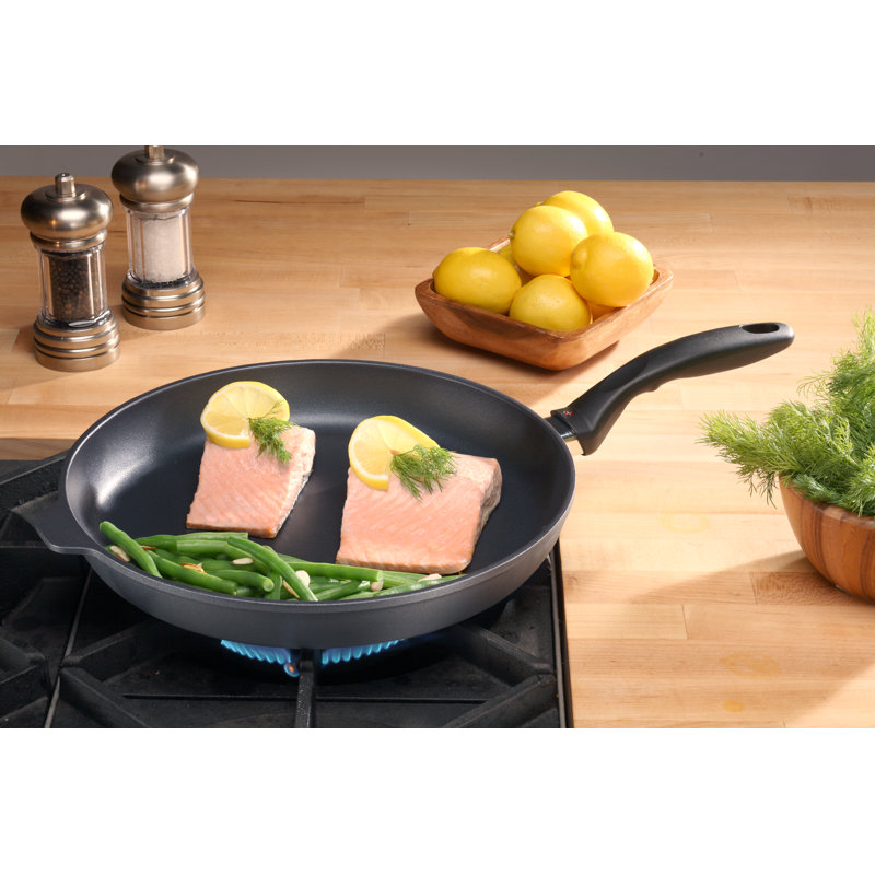 Swiss Diamond 3 Piece Aluminum Non Stick Cookware Set