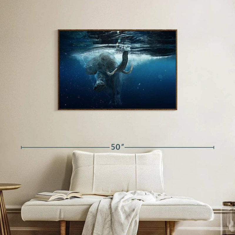 Éléphant sous l'eau, 37 po x 25 po, Cadre flottant noyer