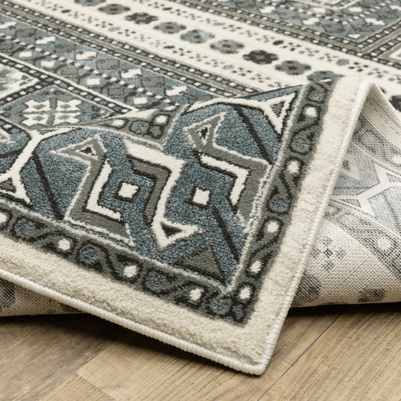 Arata Oriental Indoor Rug, Rectangle 9'10" x 12'10"