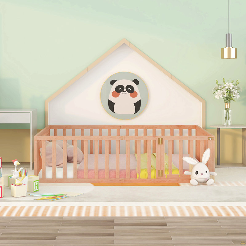 Structure de lit pour grand lit en bois avec clôture et porte, Grand lit, Naturel
