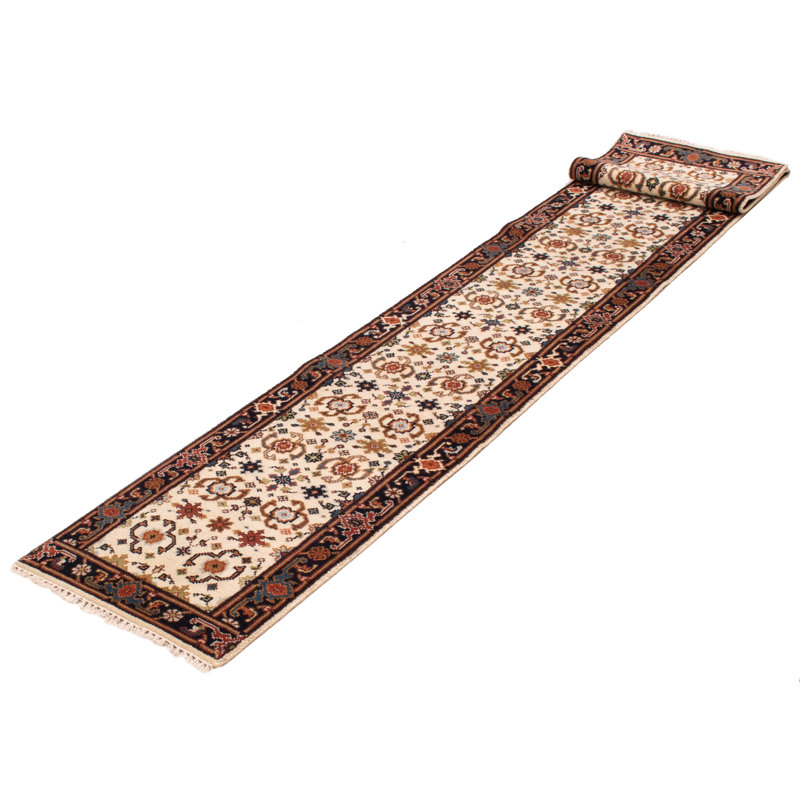 Tapis crème Serapi Heritage 2 pi 7 po x 15 pi 8 po