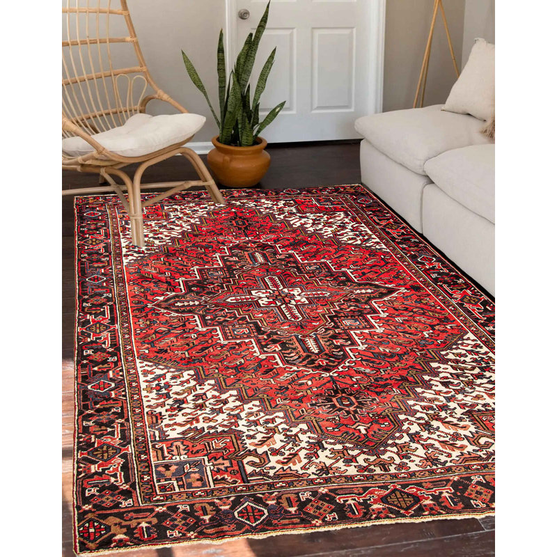 Tapis rouge Sarabi 7 pi 4 po x 10 pi 5 po