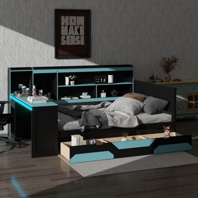 Lit de jour contemporain pour les amateurs de jeux, avec bureau intégré et éclairage, cadre de lit en bois en trois parties, tête de lit intégrée avec bibliothèque