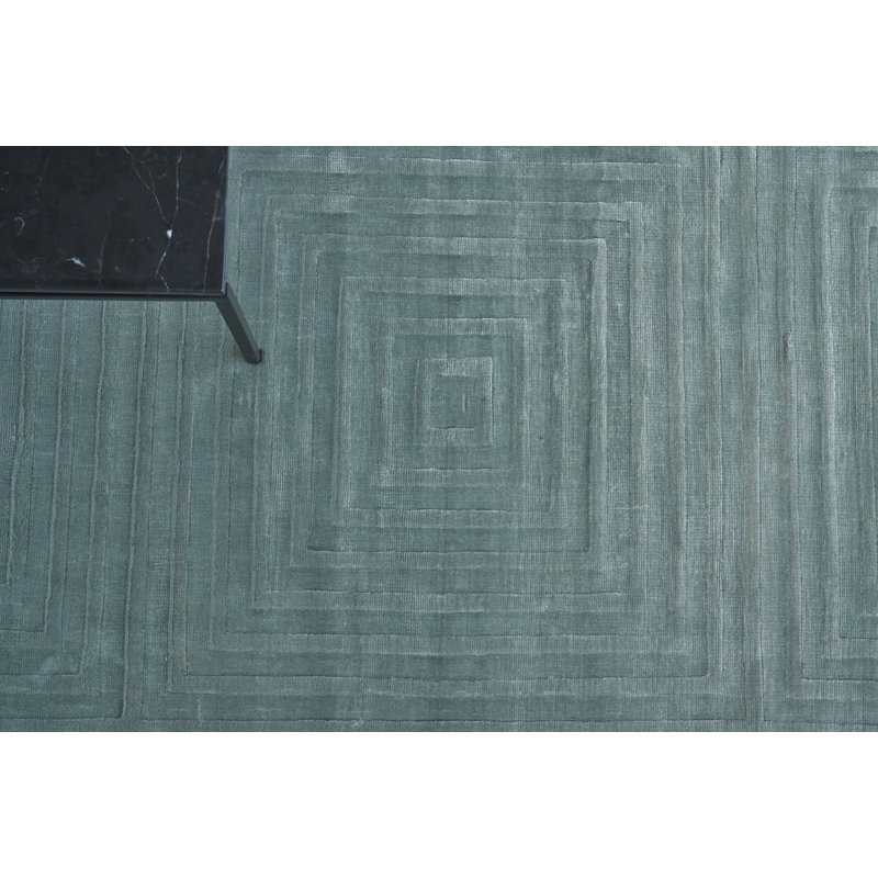 Dove Embossed Geometric Area Rug in Aqua, Rectangle 8' x 10'