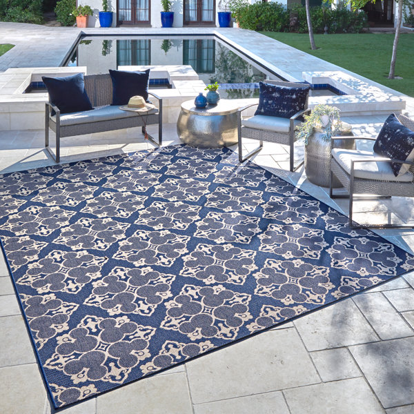 Licensed Disney Mickey Mouse Navy Medallion Indoor/Outdoor Flatweave Area Rug