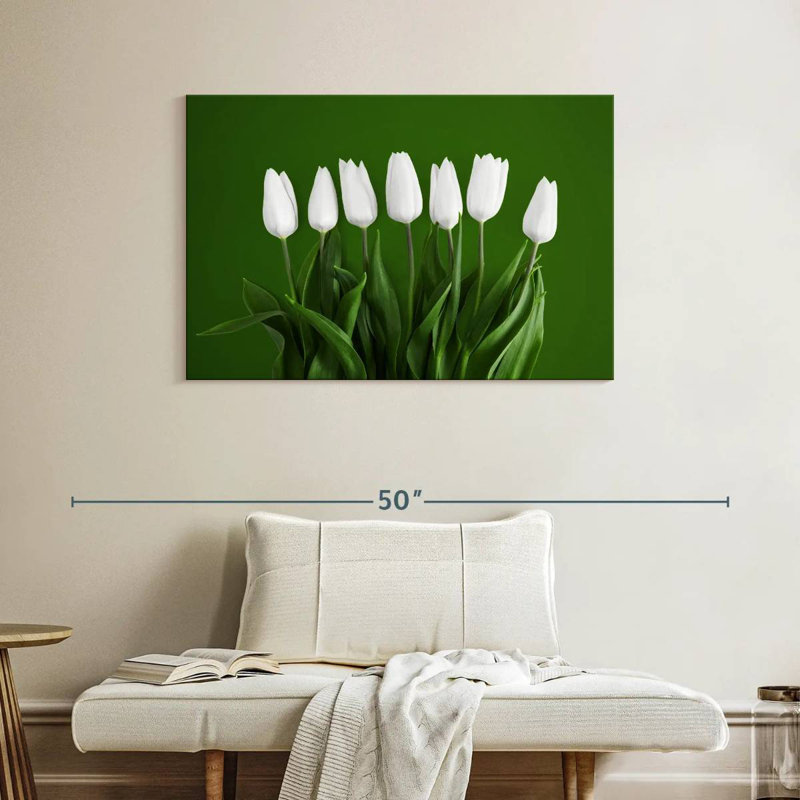 Tulipes blanches Harnek, H 26 po x l 39 po