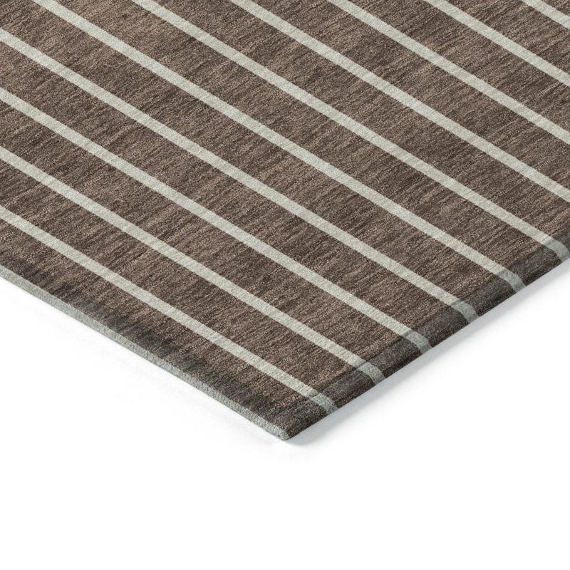 Tapis extérieur lavable rayé brun et beige 5 pi x 8 pi
