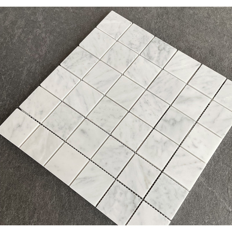 Carreau de mosaïque en marbre 2 po x 2 po, Carrare blanc (adouci)