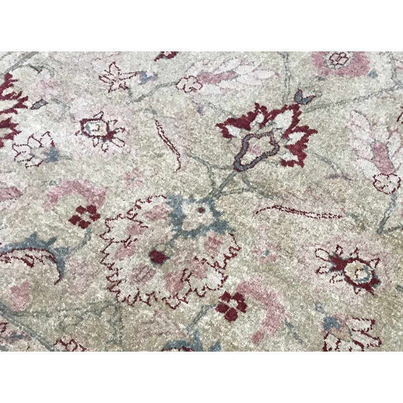 Hand-Knotted High-Quality Beige Area Rug