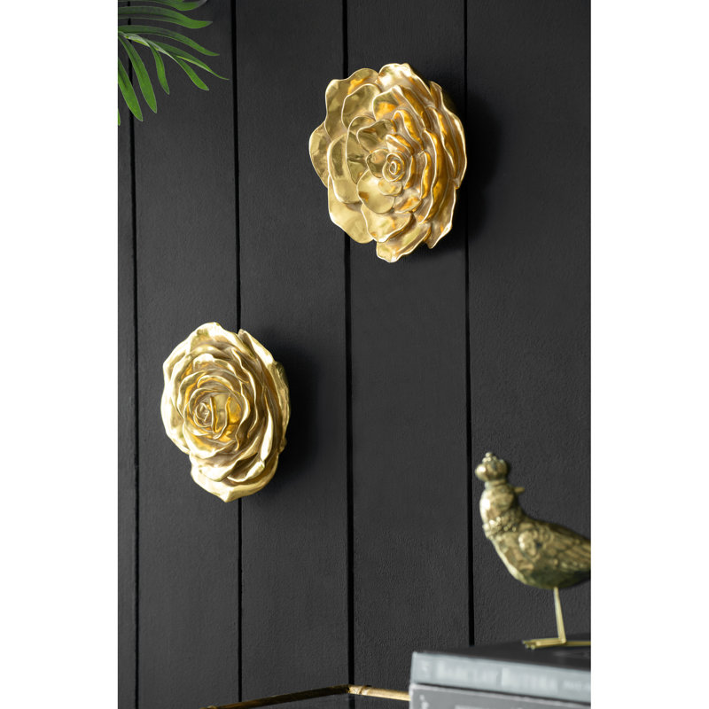 De 2 roses murales élégantes - teinte dorée, design complexe pour la maison, 2 pièces, détail décoratif rose élégant, look moderne