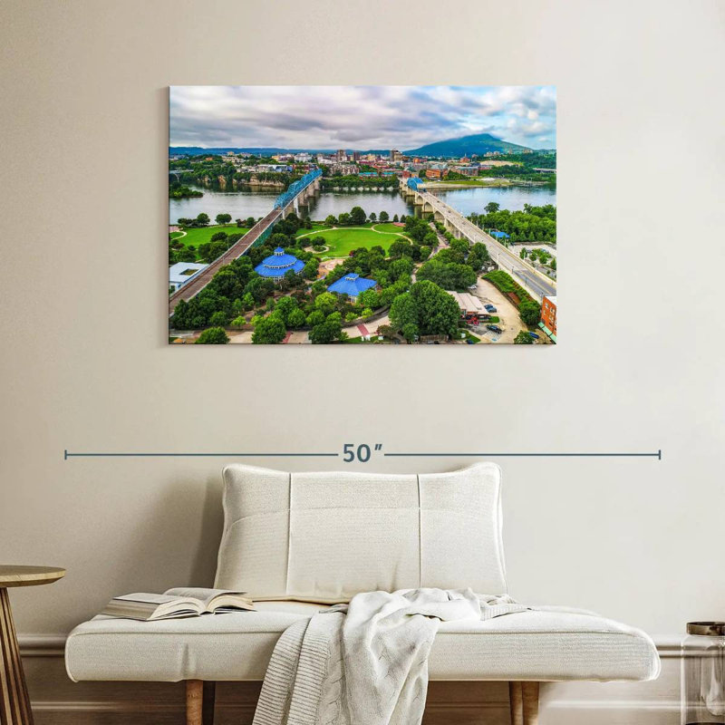 Chattanooga Tennessee, 26" H x 39" W