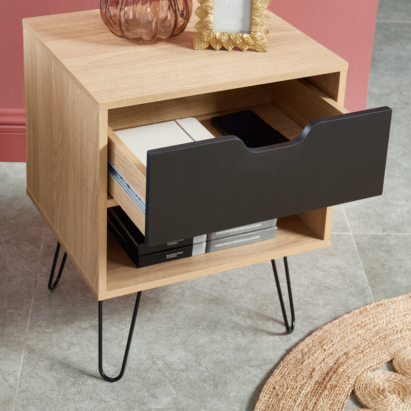 Bloomington 40 cm W Bedside Table