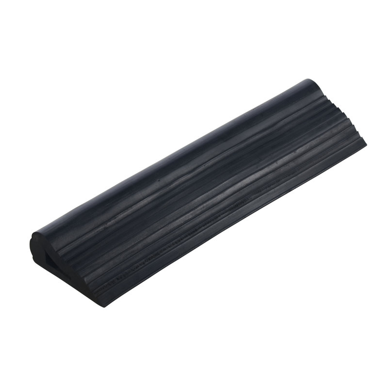 Wedge, 3" H x 24" W x 6.75" D