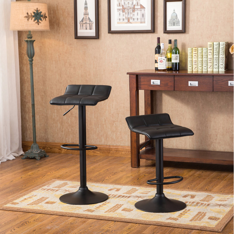 Ensemble de tables de bar Belham et 2 tabourets de bar pivotants en cuir reconstitué noir Belham