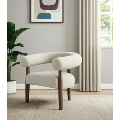 Chaise avec accoudoirs courbée 29 po en tissu crème et brun clair et bois