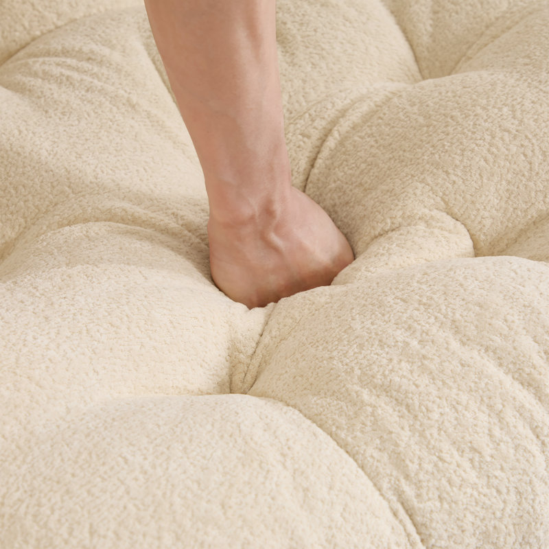 Canapé nuage 2 places beige crème en chenille avec 2 poufs amovibles, coussins capitonnés et finis à pompons