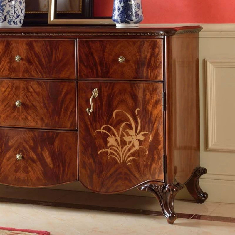 Large-Capacity Retro Sideboard