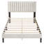 Ensemble de chambre à coucher 3 pièces Avelyn, lit plateforme tapissier et table de chevet 2 lumières DEL avec station de charge-1946835122-1946835123