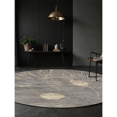 Tapis gris soyeux et moelleux