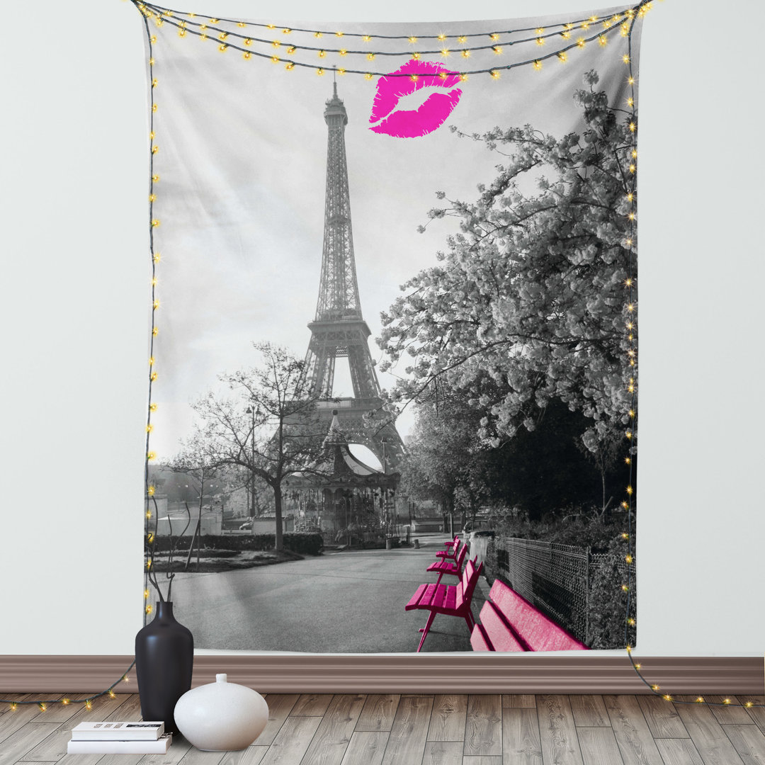 Wandteppich, Romantische Stadt und ein Kuss, Paris, Schwarz Weiß Pink