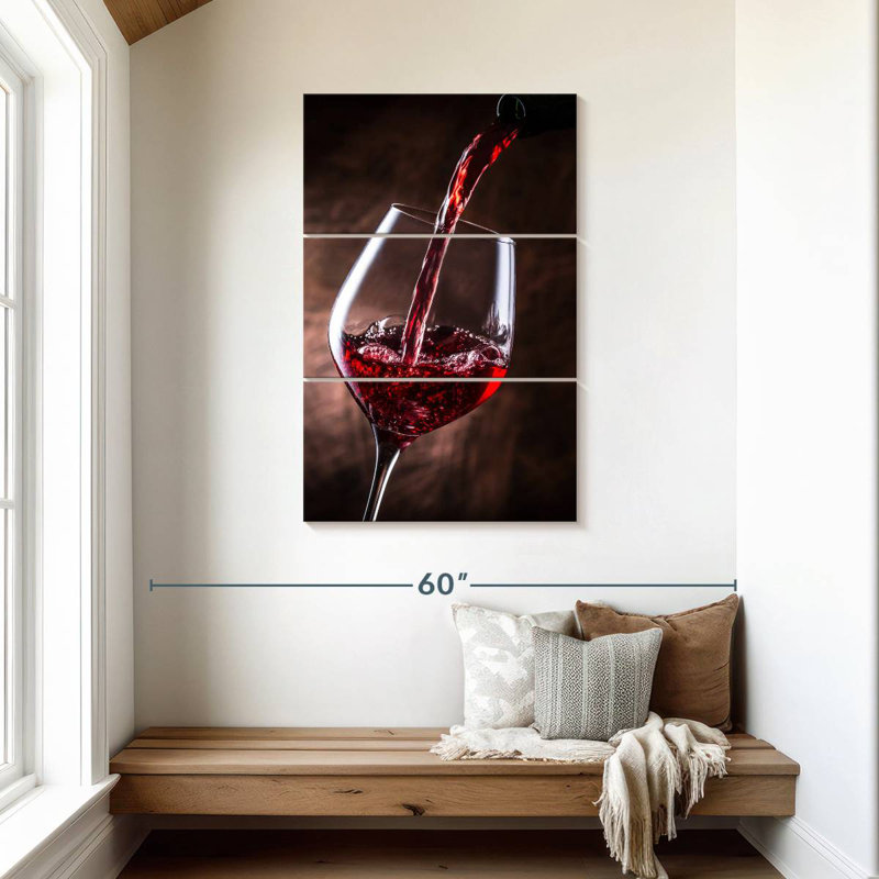Vin rouge classique Yarlin, H 45 po x l 28 po