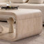 Table basse moderne en bois clair incurvé moderne avec cadre ouvert et rangement ouvert pour les salons contemporains