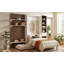 Lit escamotable une place avec canapé, armoire de rangement, étagères ouvertes, port de chargement USB et panneau paysage de montagne, lit mural gain de place-639334215