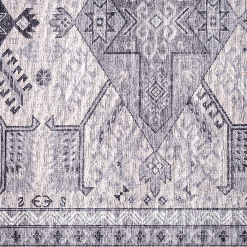 Ladaker Oriental Indoor Rug, Rectangle 7'9" x 10'2"