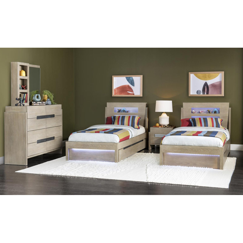 Klier Complete Panel Bed, Twin