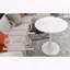 Table basse ronde à effet marbre 27,6 po avec plateau veiné gris foncé et base blanche-1112865282-1112865285