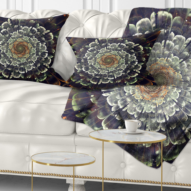 Coussin à motif floral argenté en tissu métallique argenté