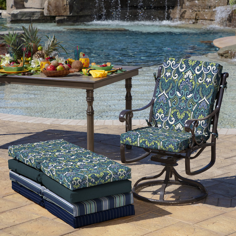 ARDEN Outdoor Lounge Chair 3.5" Cushion, 3.5" H x 18" W x 16.5" D, Dark Blue/White