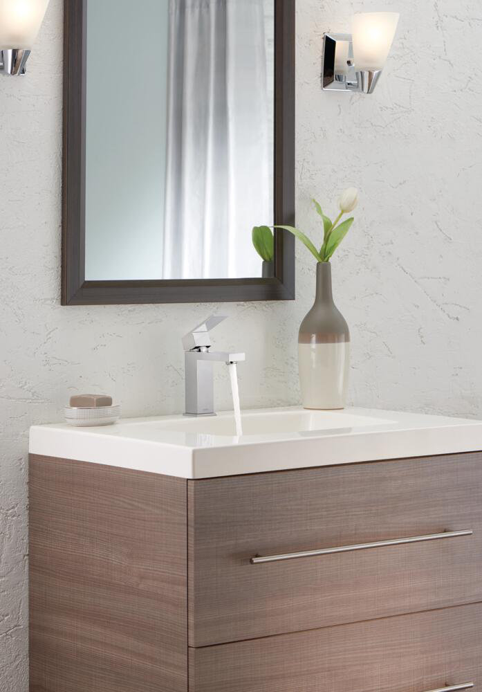 Modern Single-Handle Bathroom Faucet with Drain, Chrome