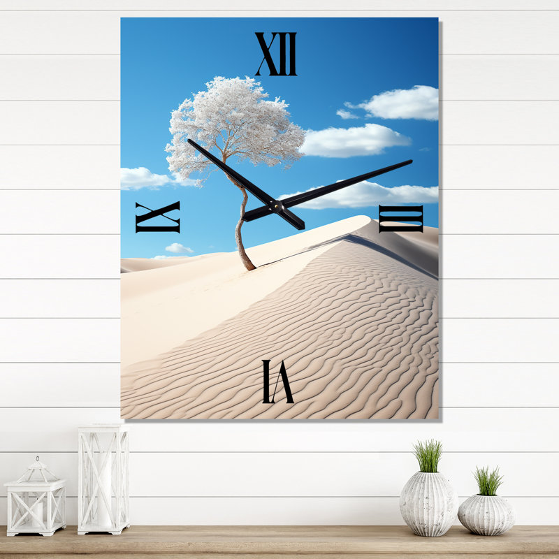 Arbre sur dune blanche Solitude I - Horloge murale moderne bord de mer, Très grand