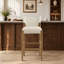 Ensemble de tabourets de bar en tissu noir d'inspiration Mid-Century, siège rembourré confortable avec structure en bois d'hévéa robuste pour une décoration intérieure élégante.
